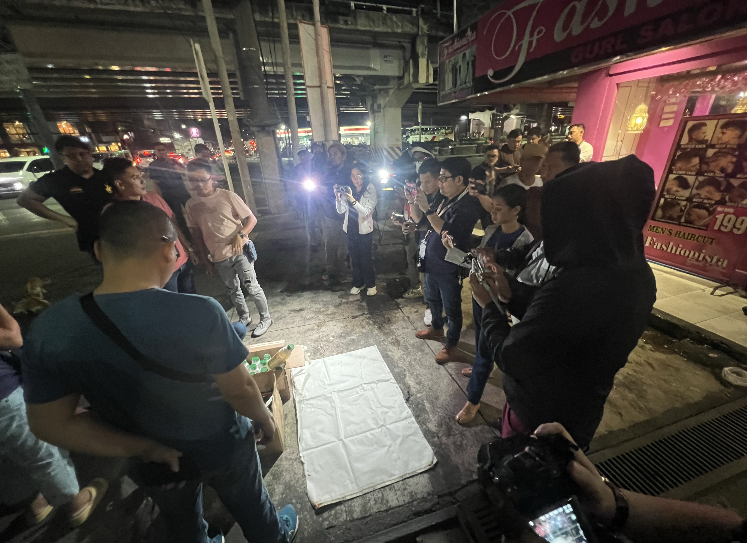 FPA, DICT-CICC and PNP nab illegal online sellers of fertilizers and pesticides in Quezon City